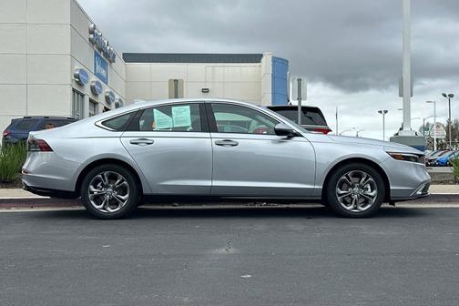 2025 Honda Accord Hybrid 