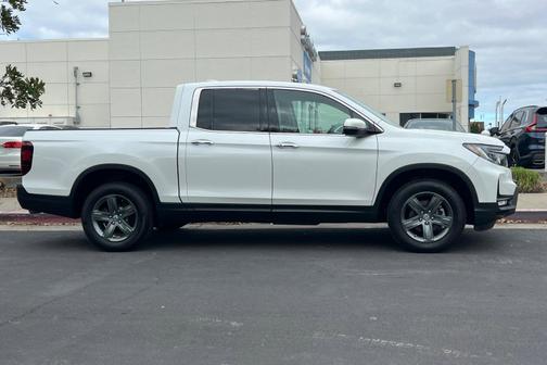 2023 Honda Ridgeline 