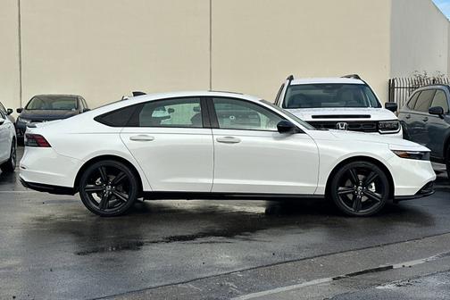 2025 Honda Accord Hybrid 