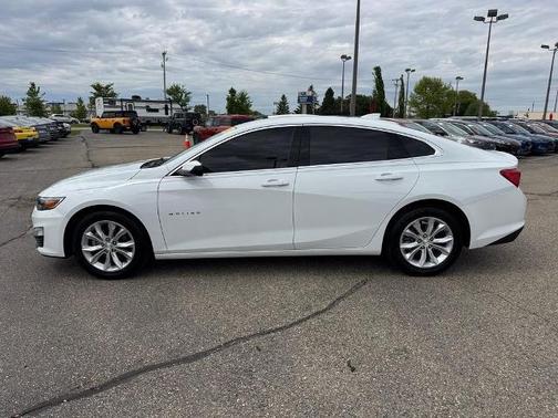 Summit White 2023 Chevrolet Malibu LT W/1LT