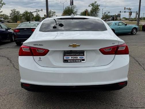 Summit White 2023 Chevrolet Malibu LT W/1LT