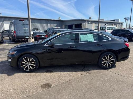 2022 Chevrolet Malibu RS