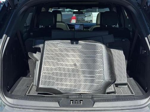 FORGED GREEN METALLIC 2022 Ford Explorer TIMBERLINE