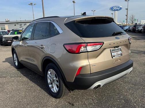 DESERT GOLD METALLIC 2020 Ford Escape SE