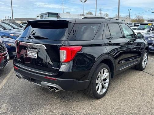AGATE BLACK METALLIC 2022 Ford Explorer PLATINUM