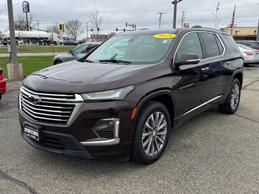 Black Cherry Metallic 2023 Chevrolet Traverse PREMIER