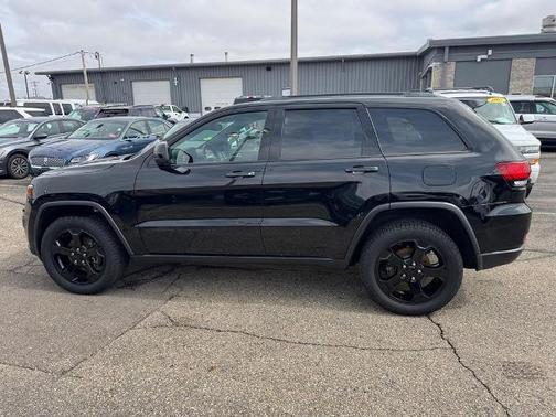 2019 Jeep Grand Cherokee LAREDO