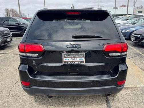 2019 Jeep Grand Cherokee LAREDO
