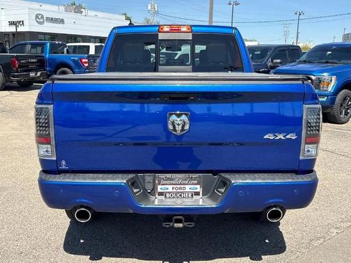 Blue Streak Pearlcoat 2018 RAM 1500 SPORT