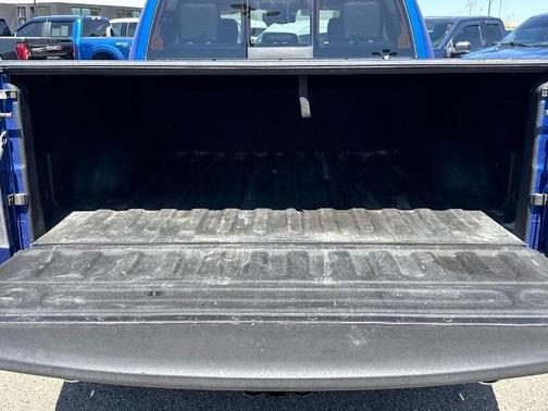 Blue Streak Pearlcoat 2018 RAM 1500 SPORT