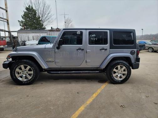 2013 Jeep Wrangler Unlimited Sahara