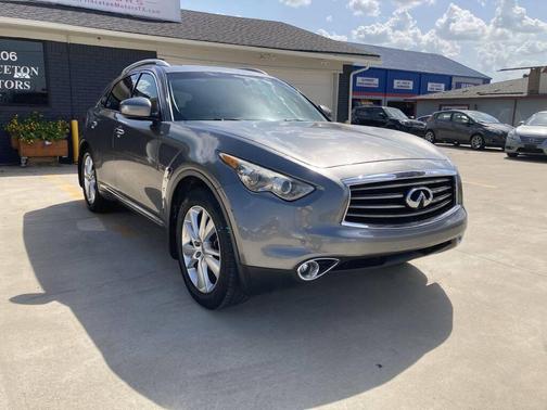 2014 INFINITI QX70 Base