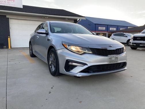 2020 Kia Optima LX