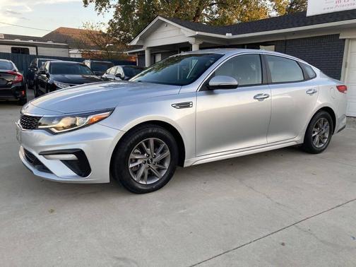2020 Kia Optima LX