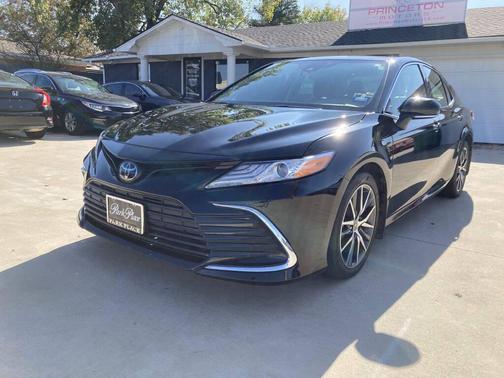 2023 Toyota Camry XLE