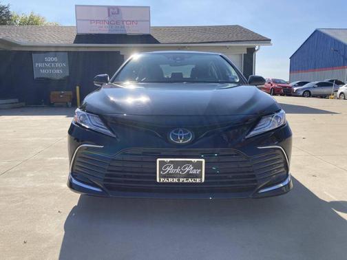 2023 Toyota Camry XLE