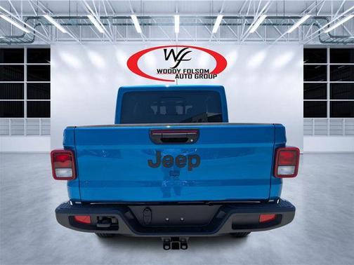Hydro Blue Pearlcoat 2026 Jeep Gladiator Sport