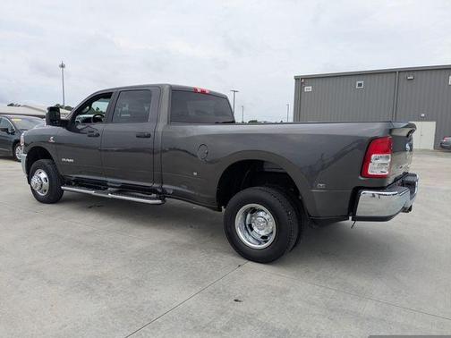 Crystal Metallic 2024 RAM 3500 Big Horn