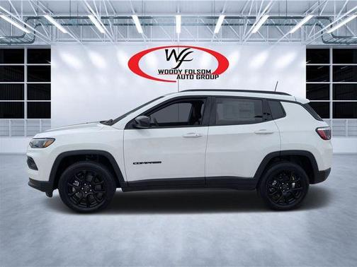 Bright White Clearcoat 2026 Jeep Compass Latitude