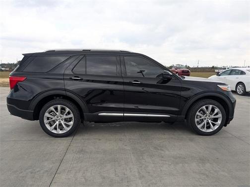 2023 Ford Explorer Platinum