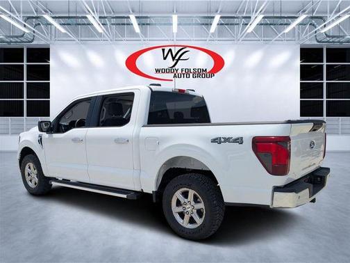 Oxford White 2025 Ford F-150 XLT