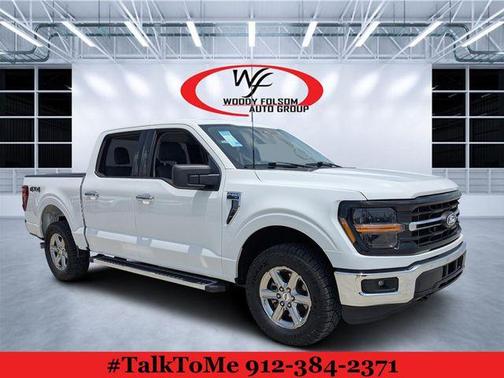 Oxford White 2025 Ford F-150 XLT