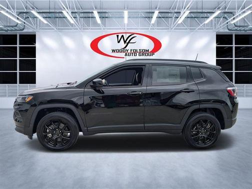 Diamond Black 2026 Jeep Compass Latitude
