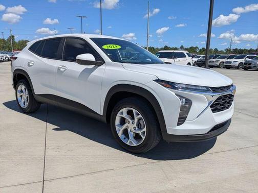 2024 Chevrolet Trax LS