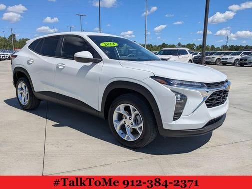 2024 Chevrolet Trax LS