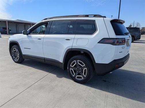 2026 Jeep Cherokee LAREDO/LIMITED
