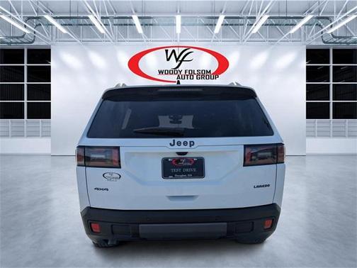 2026 Jeep Cherokee LAREDO/LIMITED