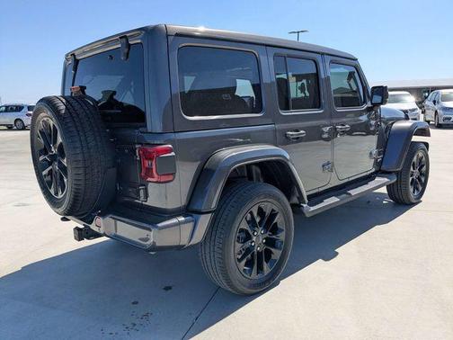 2021 Jeep Wrangler Unlimited Sahara Altitude