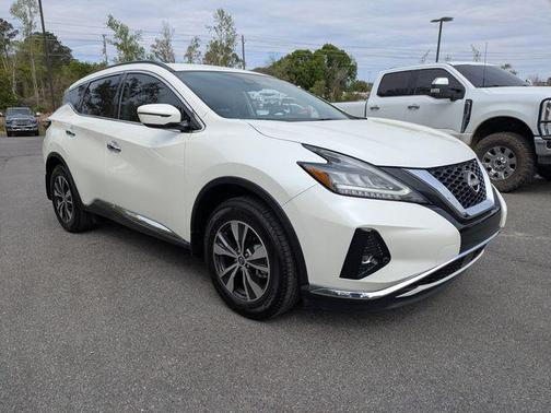 White 2024 Nissan Murano SV