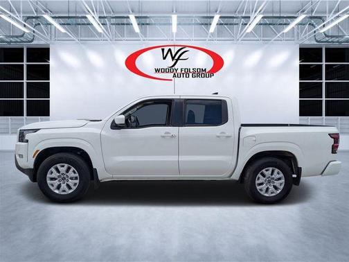 Glacier White 2024 Nissan Frontier SV