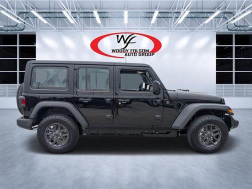 Black Clearcoat 2026 Jeep Wrangler Sport