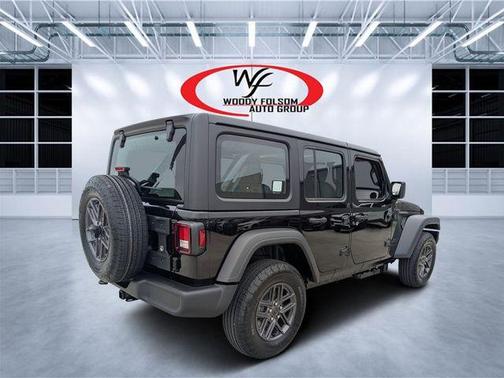 Black Clearcoat 2026 Jeep Wrangler Sport