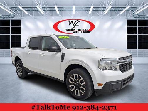 Oxford White 2024 Ford Maverick Lariat