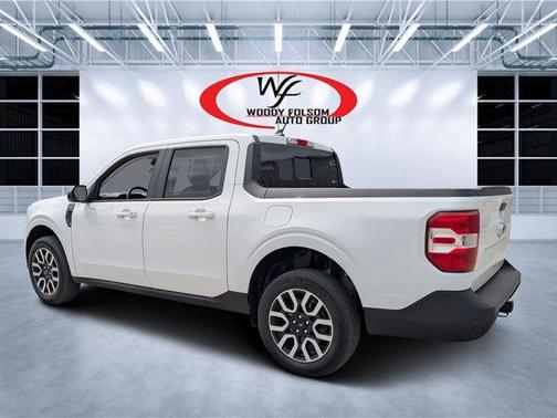 Oxford White 2024 Ford Maverick Lariat