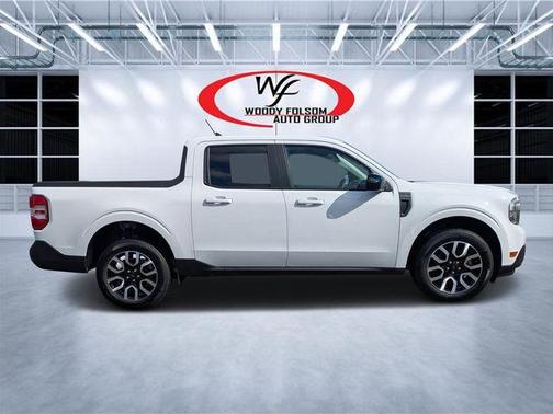 Oxford White 2024 Ford Maverick Lariat