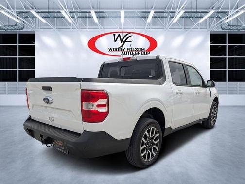 Oxford White 2024 Ford Maverick Lariat