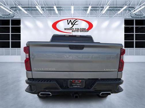 2023 Chevrolet Silverado 1500 Custom Trail Boss