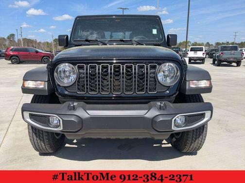 Black Clearcoat 2026 Jeep Gladiator Sport