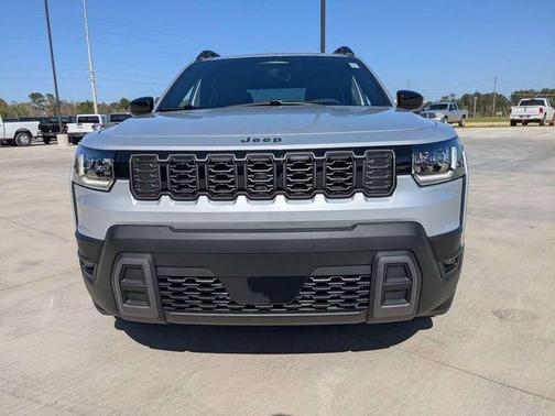 2026 Jeep Cherokee LAREDO/LIMITED