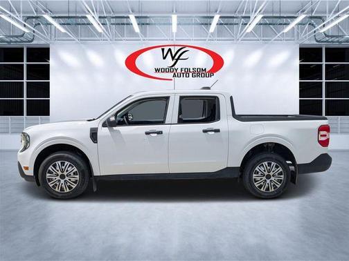 Oxford White 2025 Ford Maverick XL
