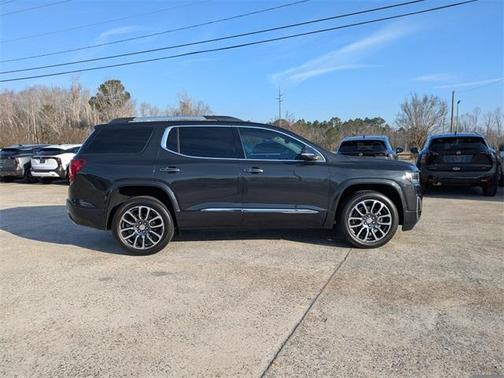 2020 GMC Acadia Denali