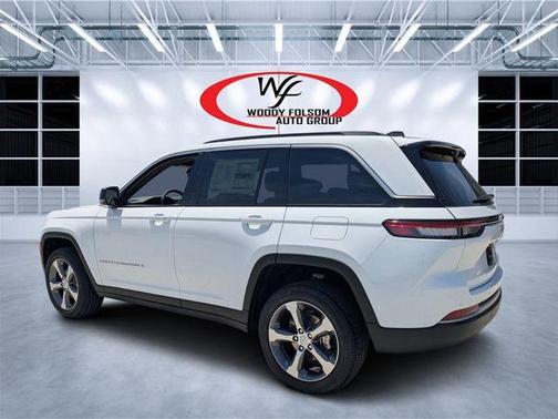 Bright White Clearcoat 2026 Jeep Grand Cherokee Limited