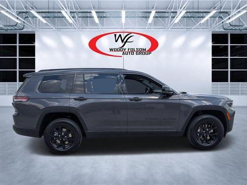 Metallic 2026 Jeep Grand Cherokee L Laredo