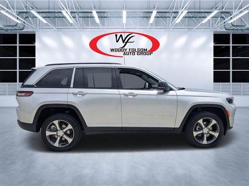 Silver Zynith 2026 Jeep Grand Cherokee Limited