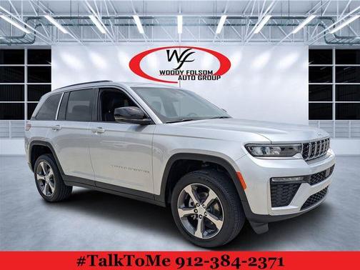 Silver Zynith 2026 Jeep Grand Cherokee Limited