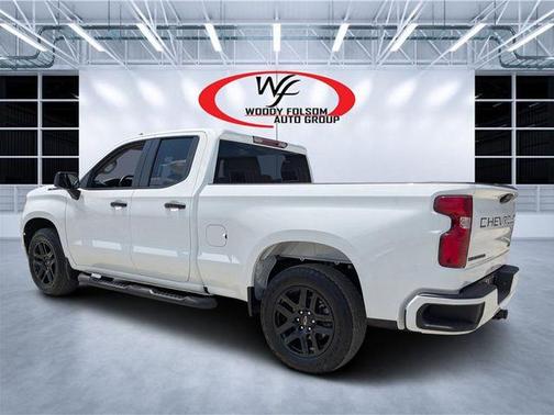 Summit White 2024 Chevrolet Silverado 1500 Custom